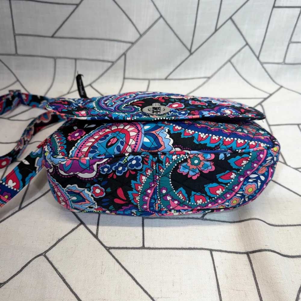 Vera Bradley Crossbody Bag Small Midnight Blues Paisley Quilted Cotton Turnlock - Picture 7 of 12